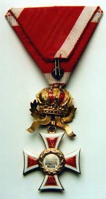 Photo courtesy of J�rg C. Steiner. Click to enlarge